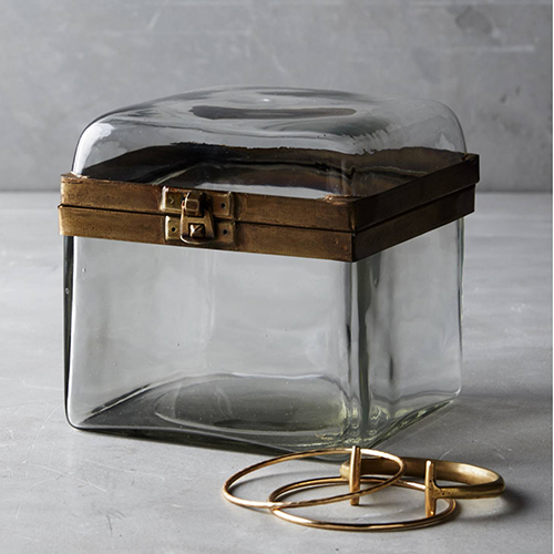Smokey Glass sieradendoosje €37.00 (Anthropologie.com)_ug