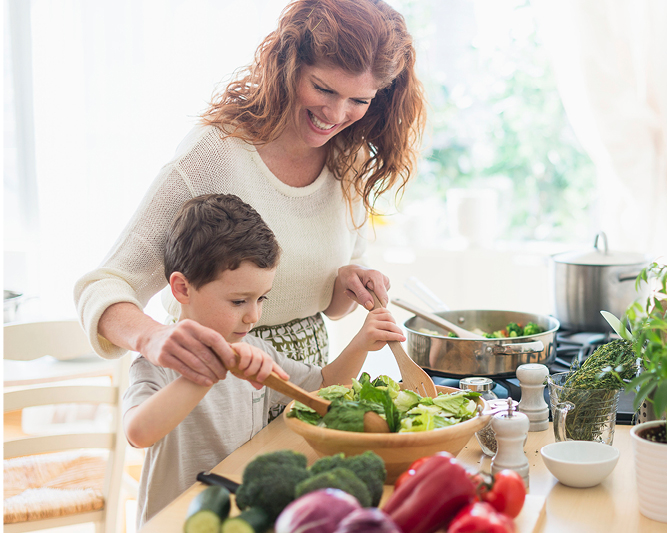 Vrouw - Zoon - Koken - Keuken